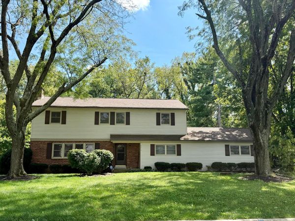9573 Circle Drive E, Pickerington, OH 43147