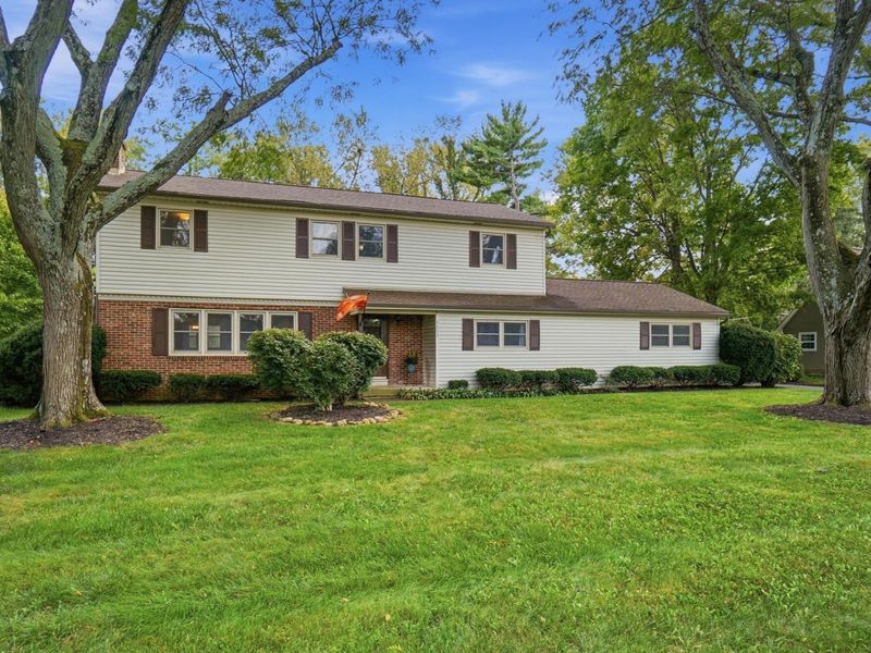 9573 Circle Drive E, Pickerington, OH 43147 Photo 2