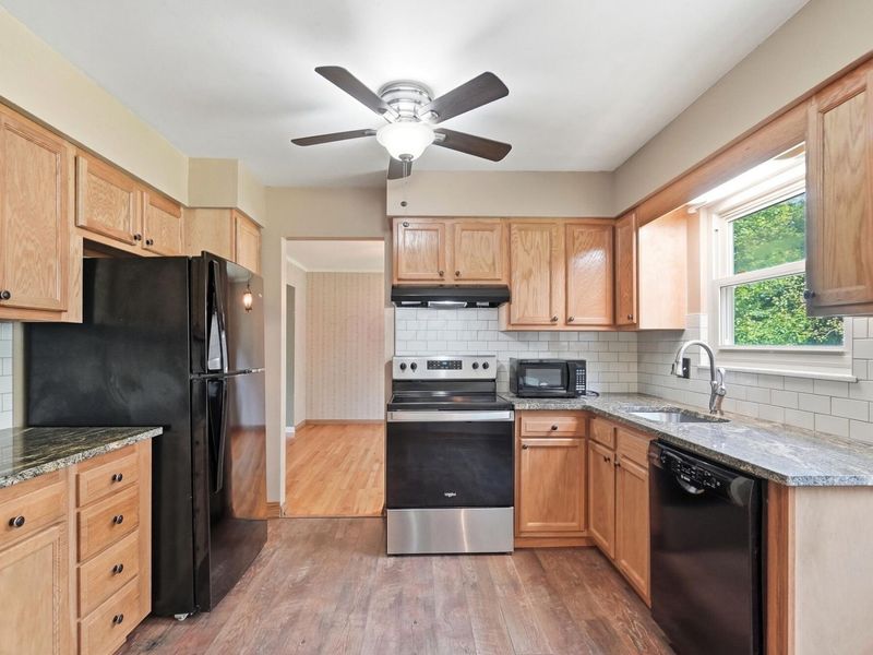 9573 Circle Drive E, Pickerington, OH 43147 Photo 21