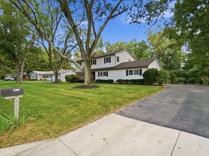 9573 Circle Drive E, Pickerington, OH 43147 Photo 5