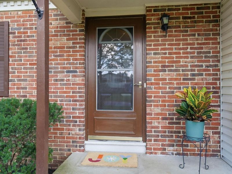 9573 Circle Drive E, Pickerington, OH 43147 Photo 7