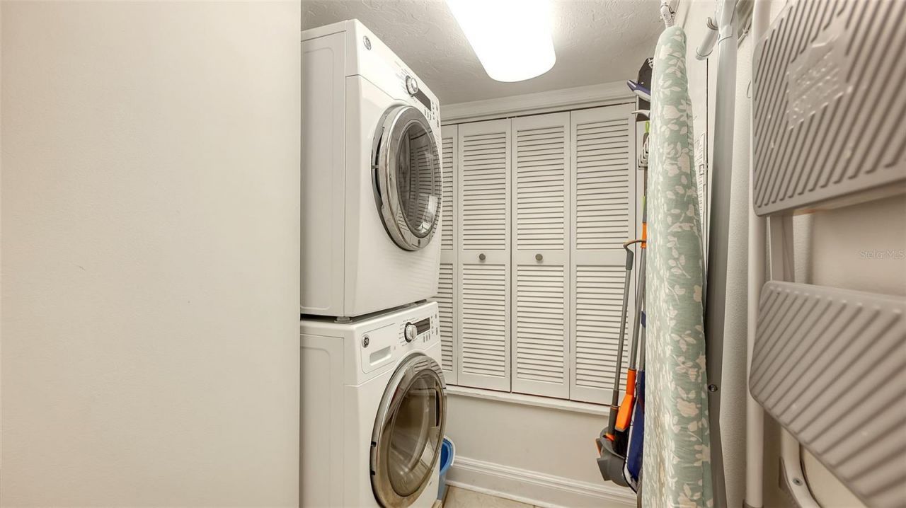5880 Midnight Pass Road, Unit 307, Sarasota, FL 34242 Photo