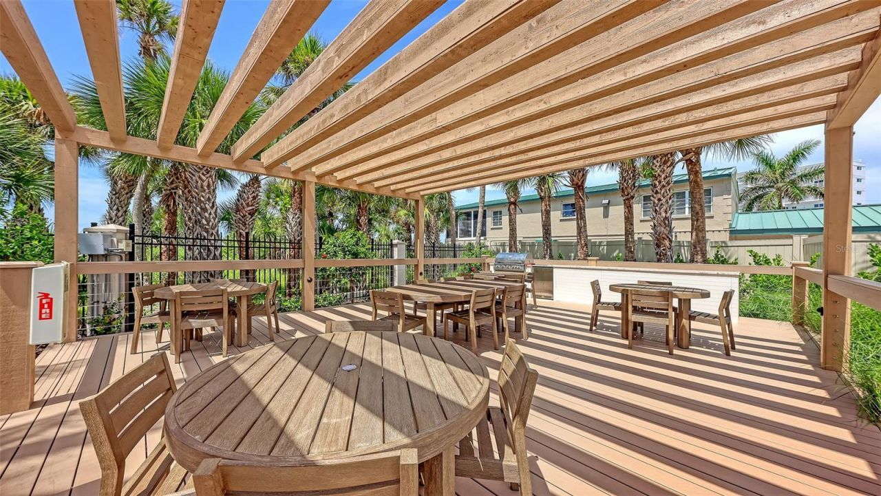 5880 Midnight Pass Road, Unit 307, Sarasota, FL 34242 Photo