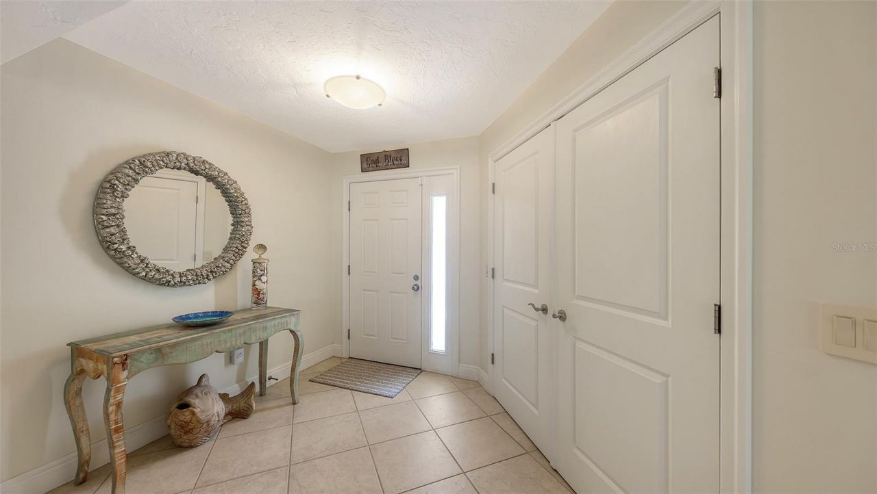 5880 Midnight Pass Road, Unit 307, Sarasota, FL 34242 Photo