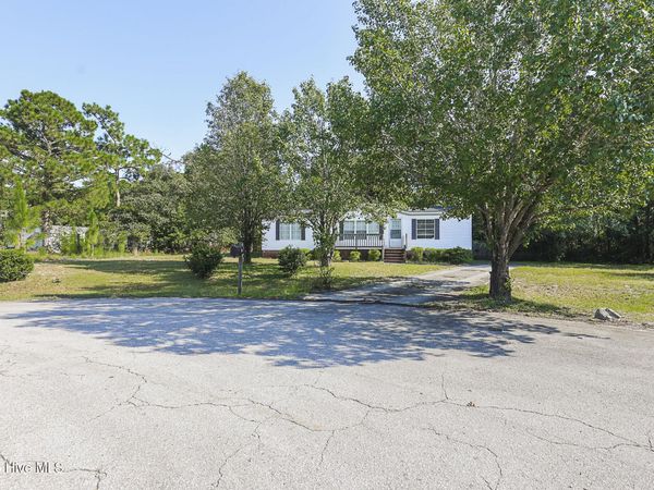 103 Yew Court , Hubert, NC 28539