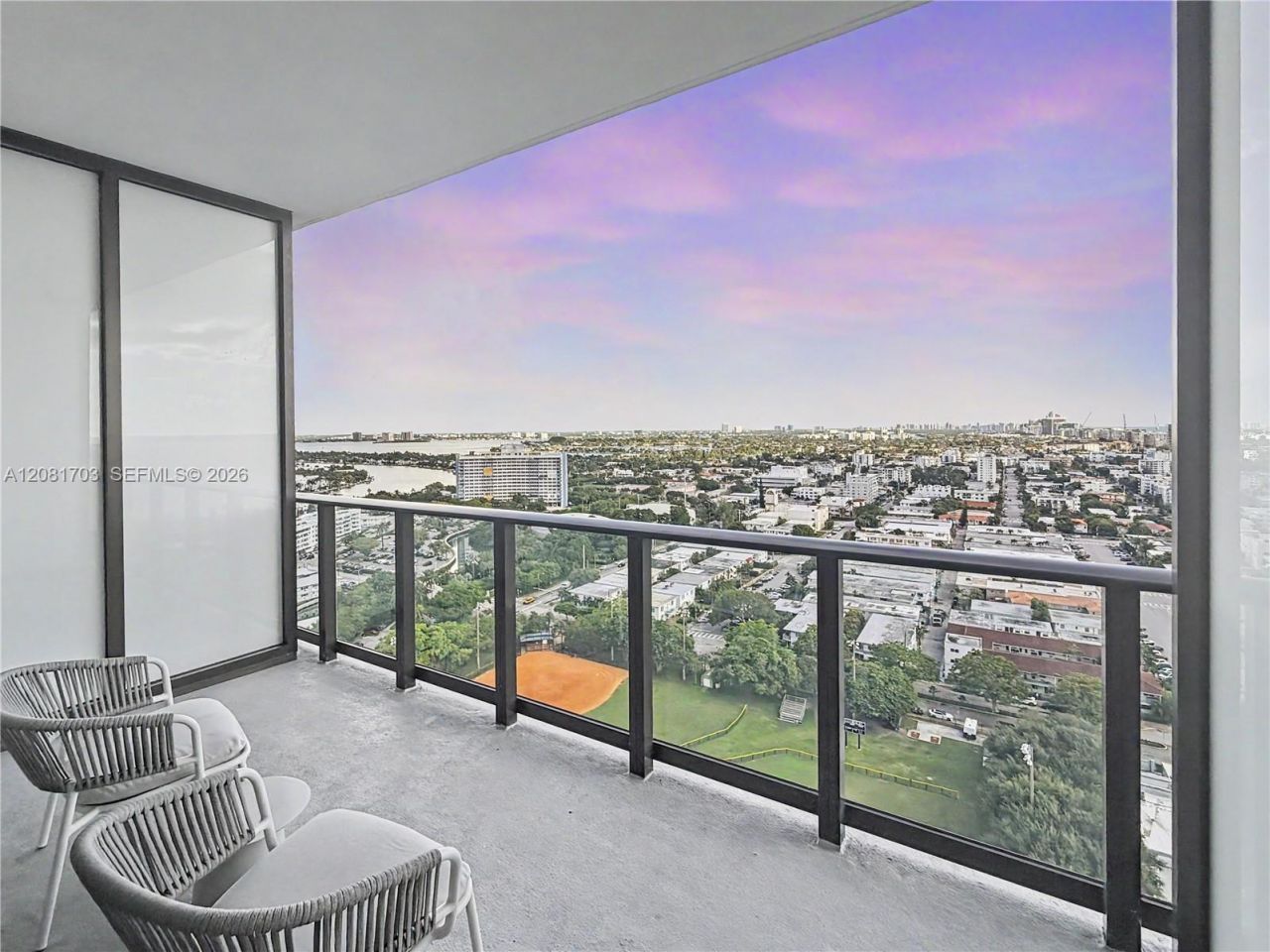 580 72nd St, Unit 2105, Miami Beach, FL 33141 Photo