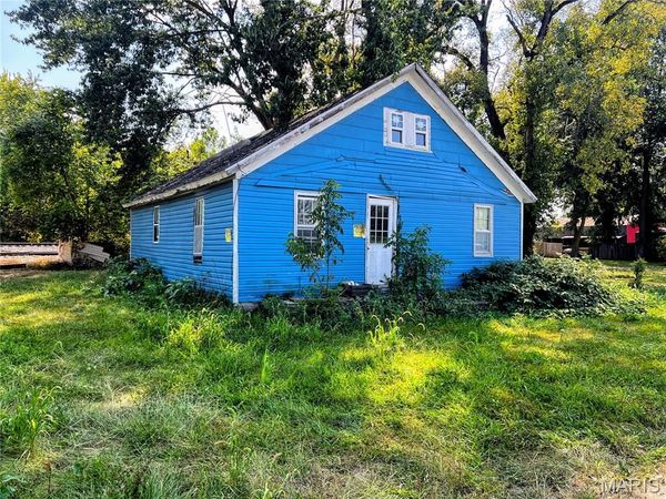 2001 Irwin Street , Hannibal, MO 63401