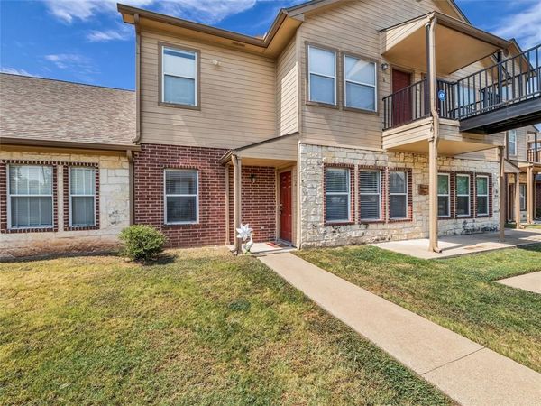 1401 Bagby Avenue, Unit 2, Waco, TX 76706
