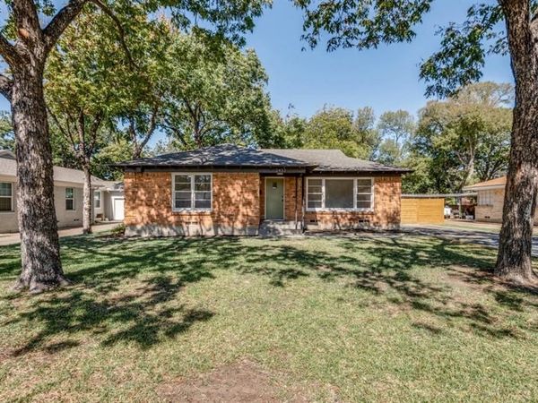 2433 Southwood Drive, Dallas, TX 75233