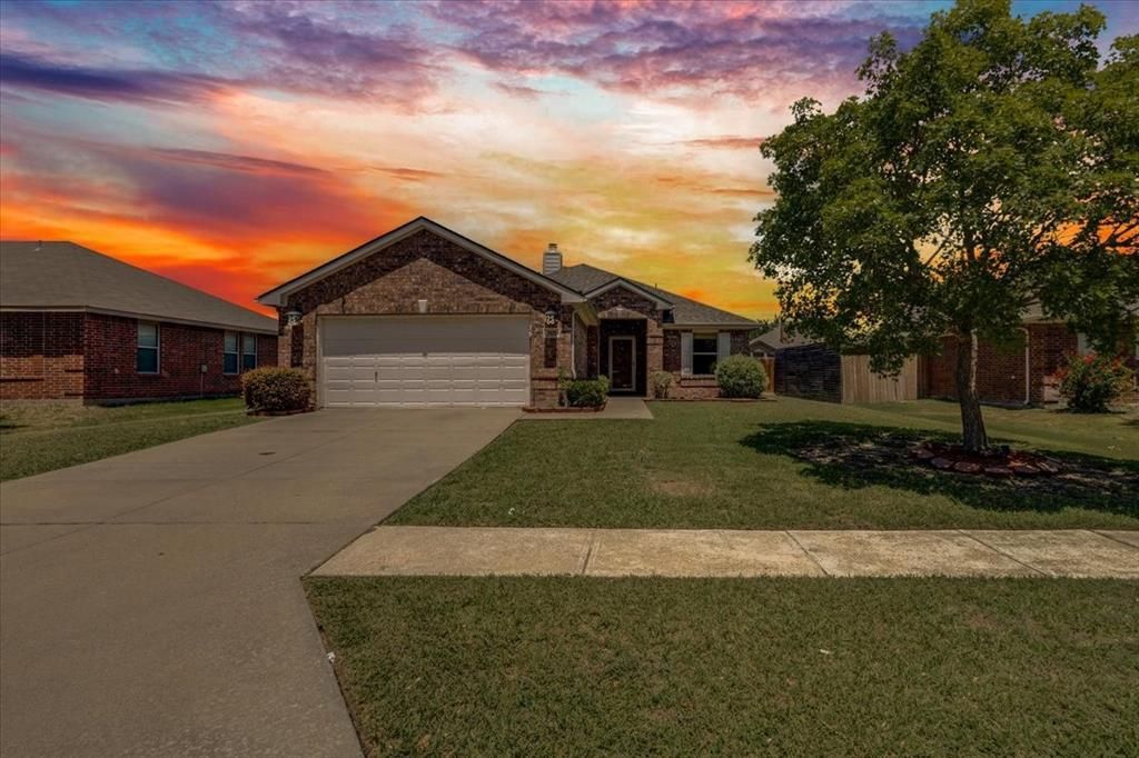 308 Long Prairie Drive , Forney, TX 75126 Main Photo