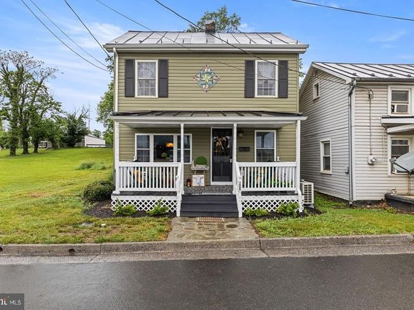 143 N WATER STREET, WOODSTOCK, VA 22664
