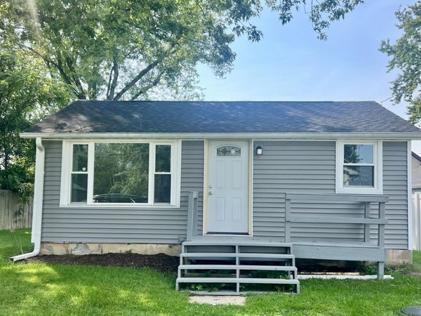 4 Kenworthy Street , Valparaiso, IN 46385