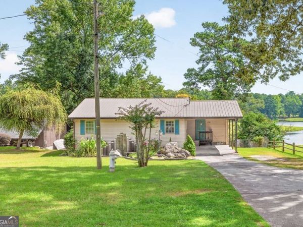 976 SW Walker Lake Road, Conyers, GA 30094