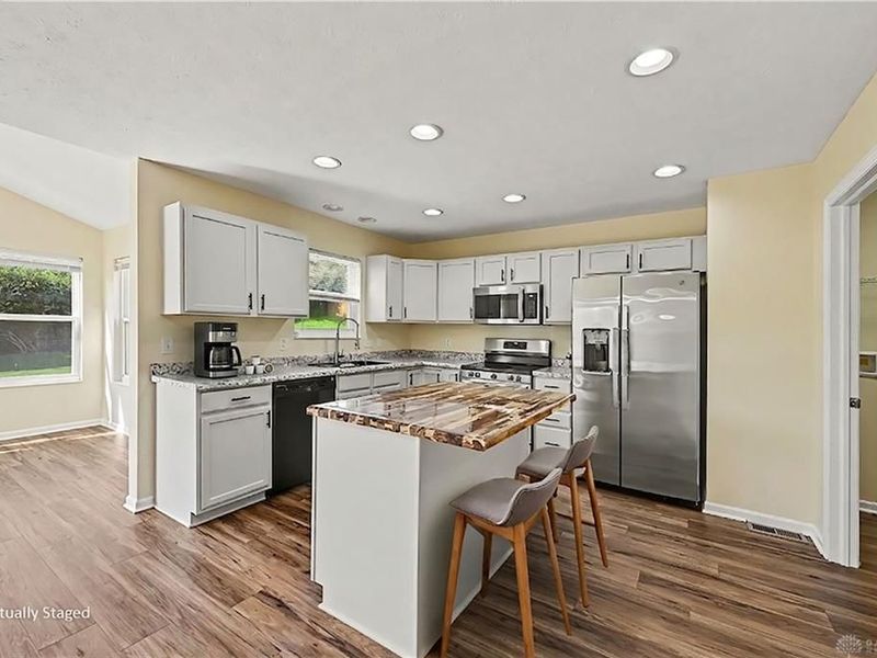 292 Parrott Court, Fairborn, OH 45324 Photo 8