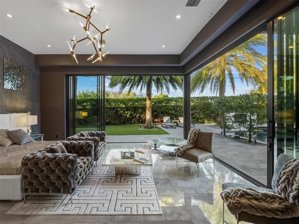 2213 NE 37th Drive, Fort Lauderdale, FL 33308 Photo