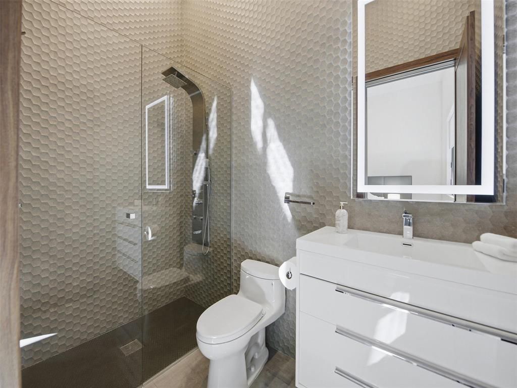 2213 NE 37th Drive, Fort Lauderdale, FL 33308 Photo