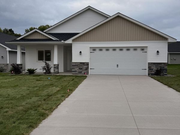 3106 Zuni Way NW, Anoka, MN 55303