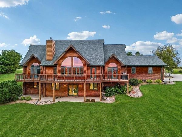 4721 County Road ZZ, Dodgeville, WI 53533