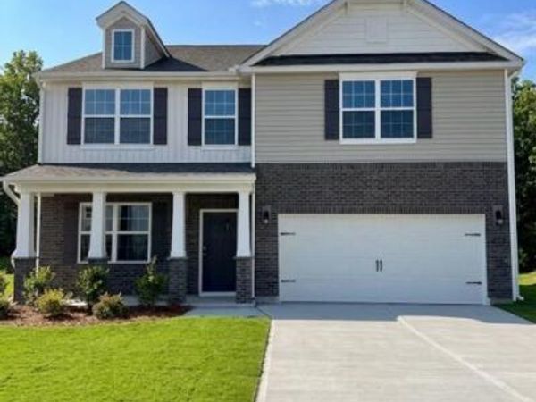1095 Shoreline Drive , Vass, NC 28394