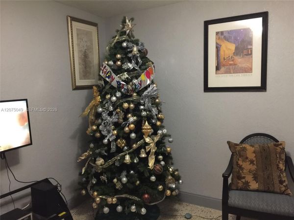1800 NW 19 ST , Unit 11, Miami, FL 33125