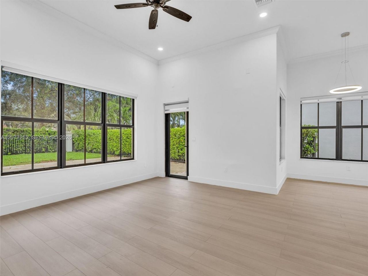 8527 NW 39th Ct, Cooper City, FL 33024 Photo