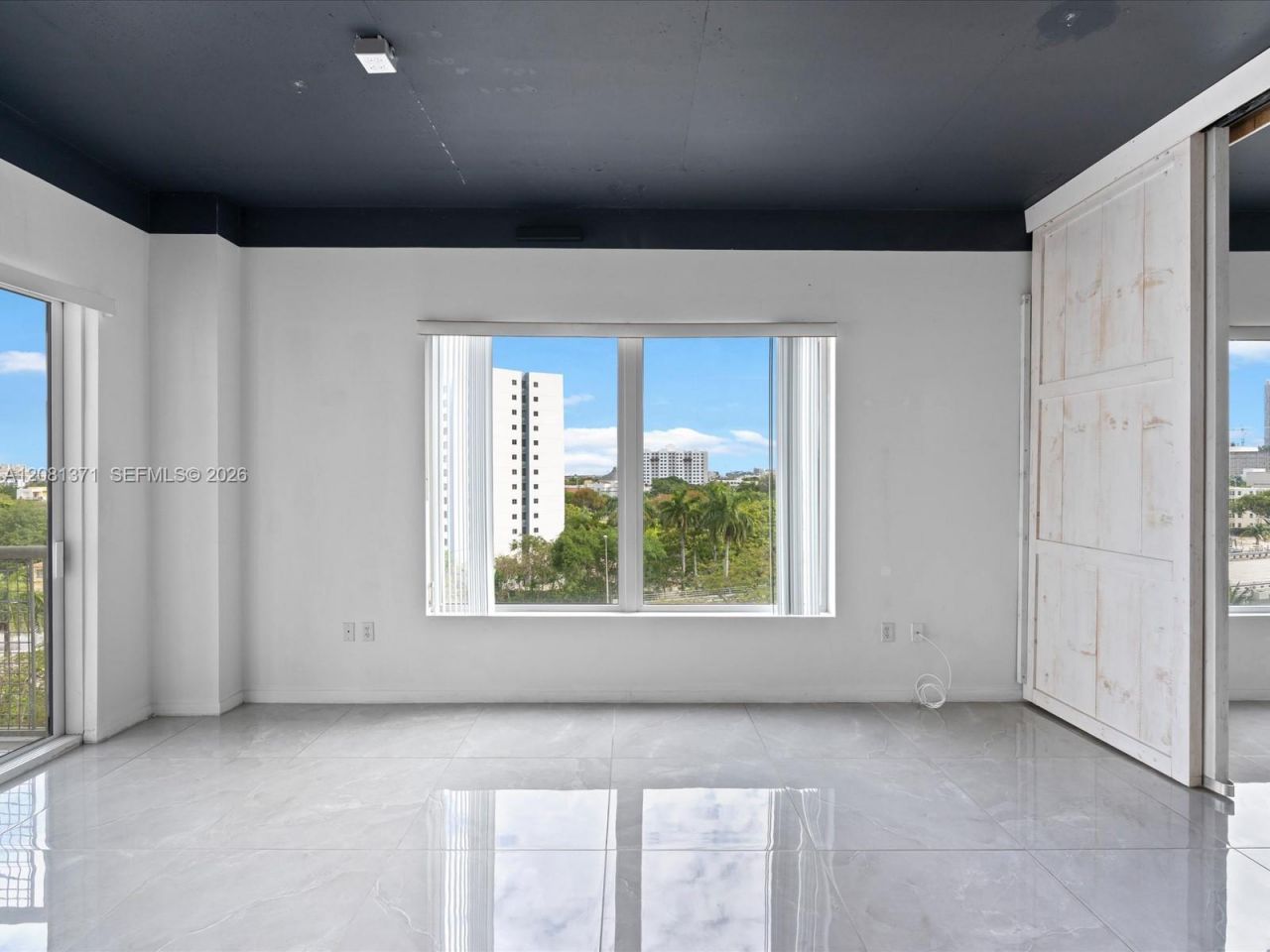 10 SW South River Dr, Unit 715, Miami, FL 33130 Photo