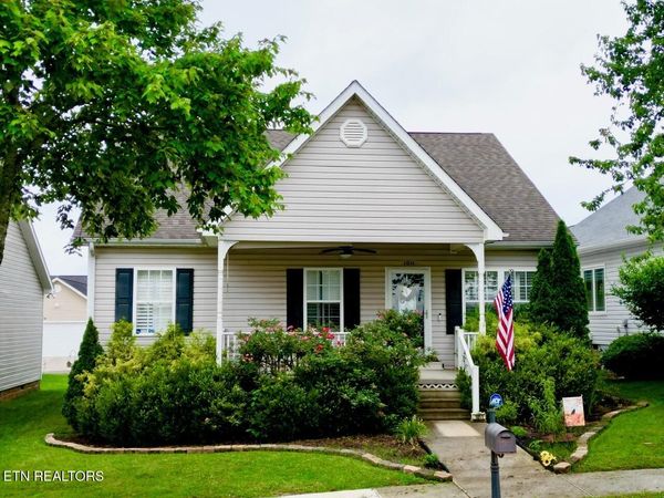 1011 Wentford Ave, Sweetwater, TN 37874