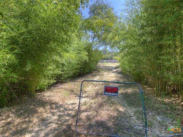 355 E Clark Street , Canyon Lake, TX 78133