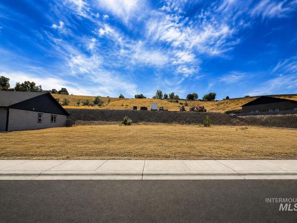 1669 Bennett Hill Drive, Clarkston, WA 99403