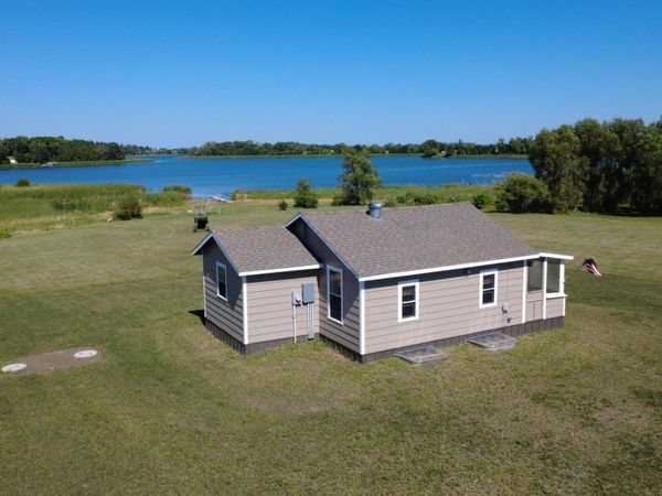 27887 238th Street , Fergus Falls, MN 56537