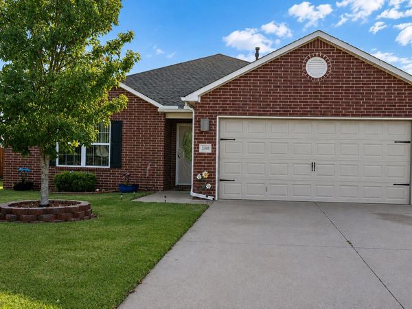 23092 W Bessie Street , Claremore, OK 74019