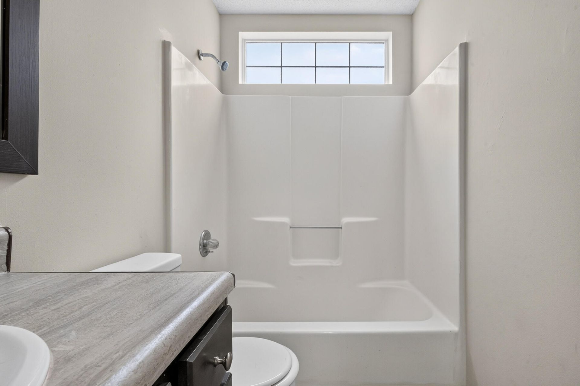 106 Turnbury Road Photo 39