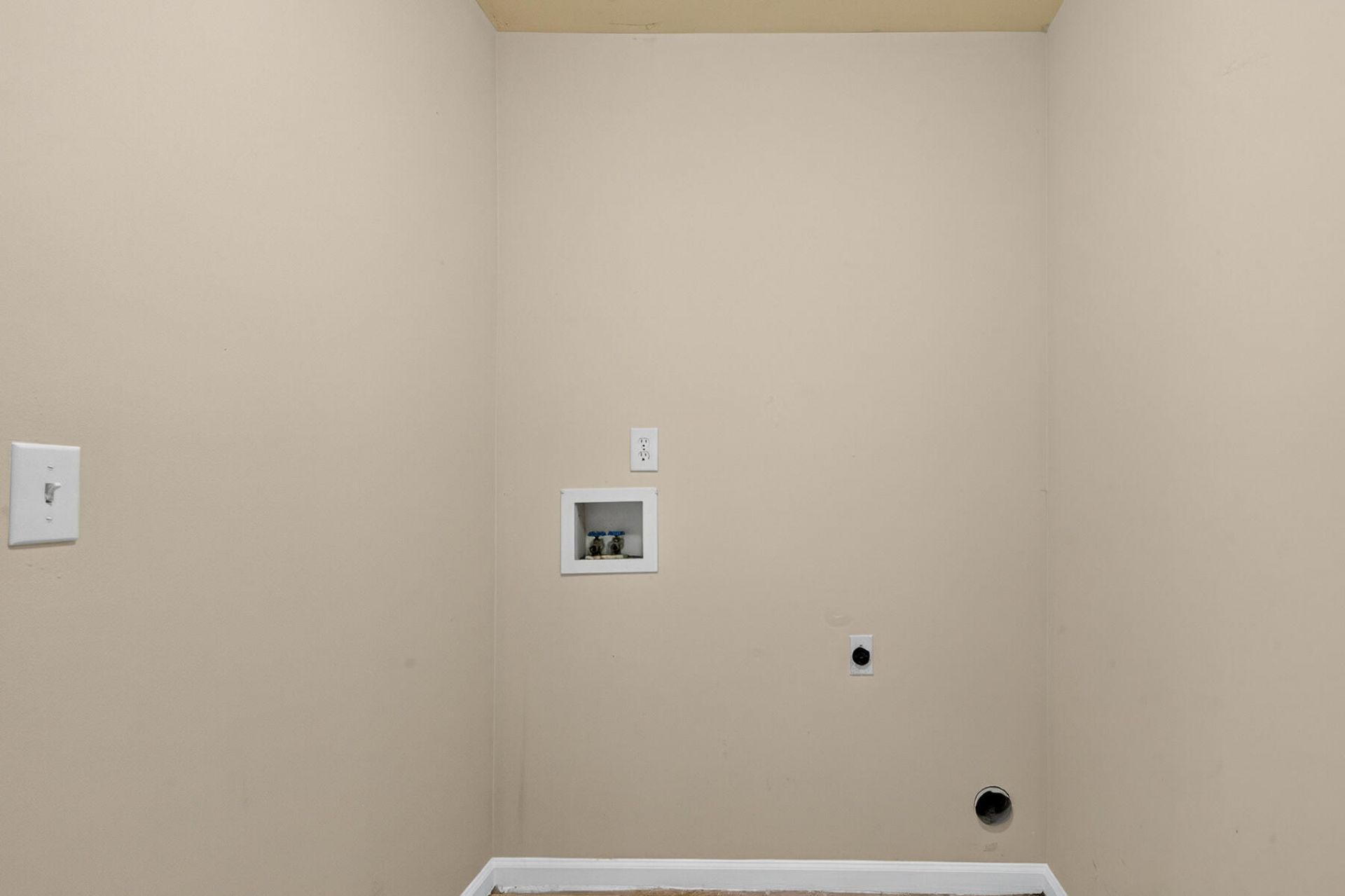 106 Turnbury Road Photo 48