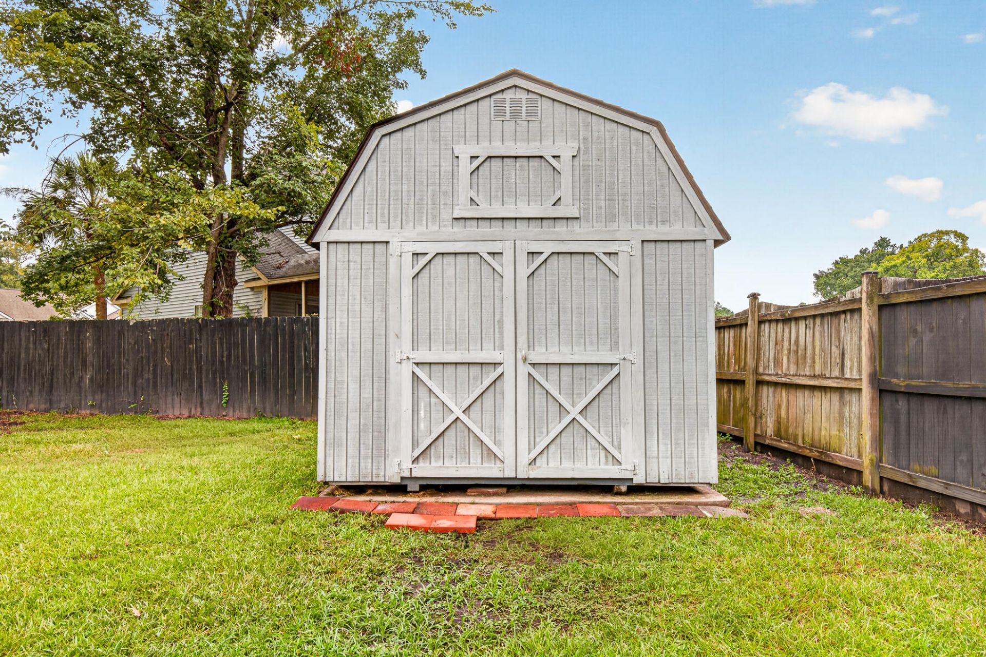 106 Turnbury Road Photo 7