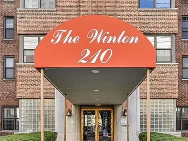 210 Martine Avenue , Unit 5D, White Plains, NY 10601