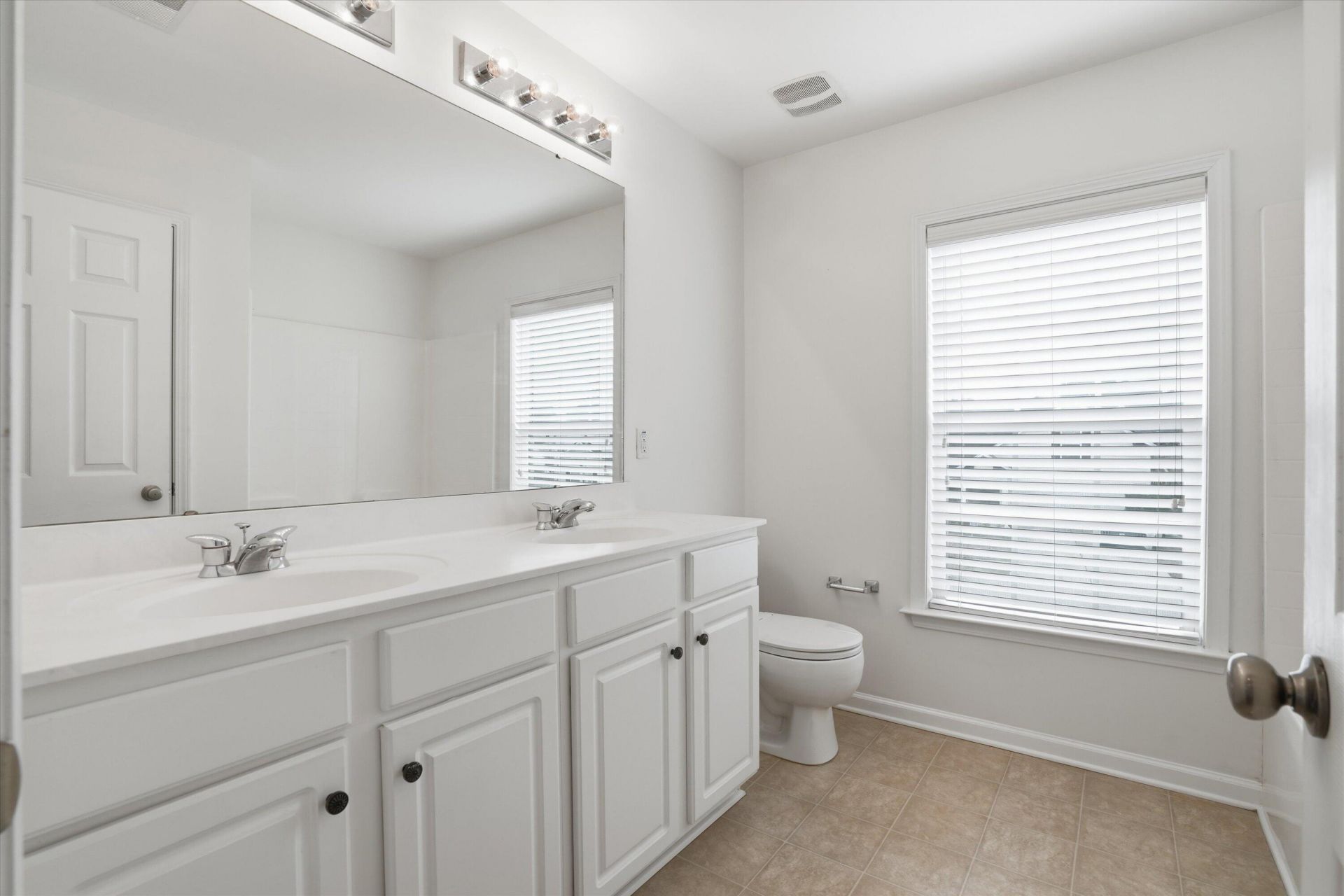 209 Goldfinch Lane Photo 19