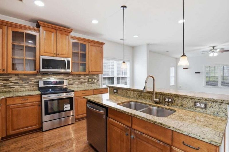 209 Goldfinch Lane Photo 6