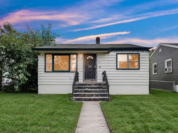 621 Colfax Street , Gary, IN 46406