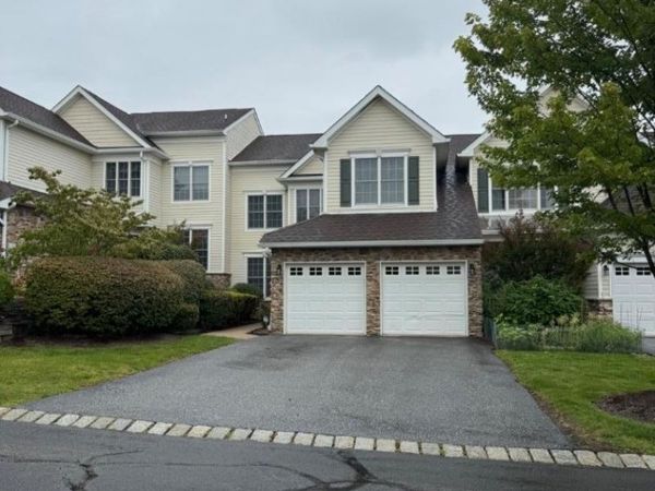 86 Briar Ct, Hardyston, NJ 07419