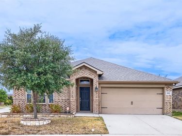 14601 Sundog Way, Fort Worth, TX 76177