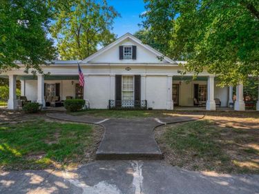 416 E Main Street, Georgetown, KY 40324