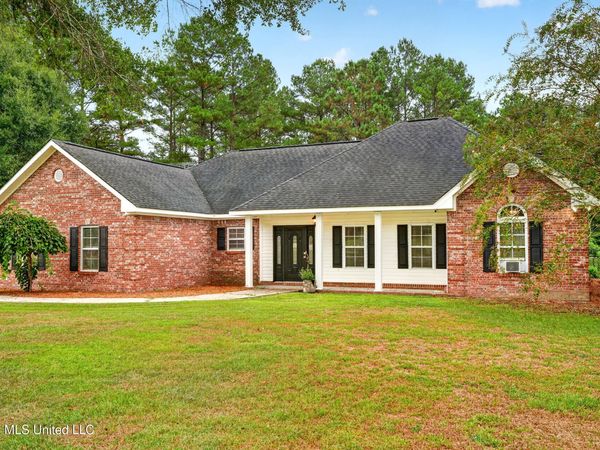 23 Oakwood Lane, Waynesboro, MS 39367