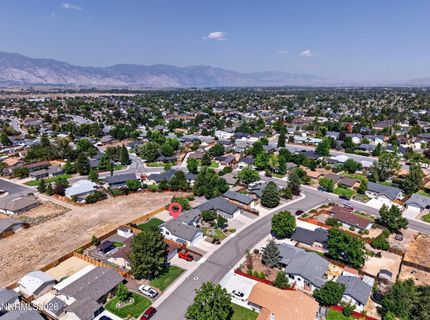 1379 Bumblebee Drive, Gardnerville, NV 89460 Photo