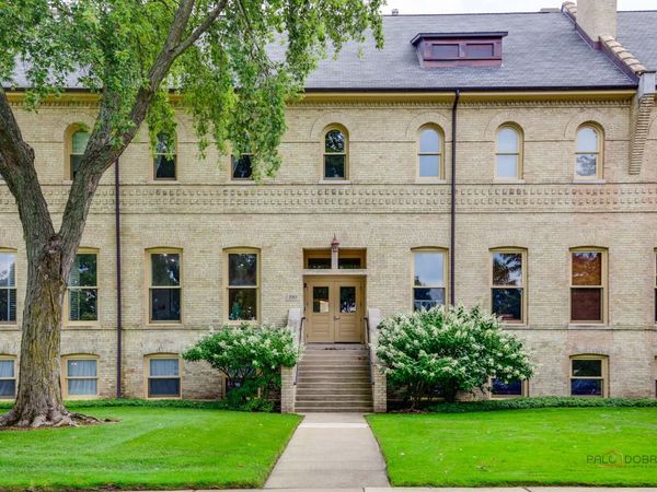 190 Leonard Wood S, Unit 106, Highland Park, IL 60035