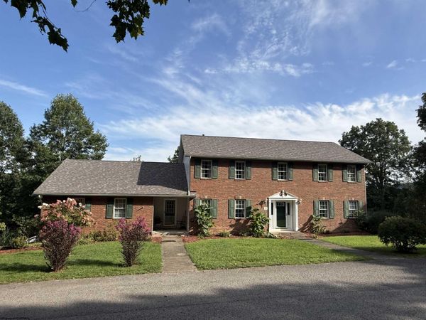23 Overlook Drive, Mount Clare, WV 26408