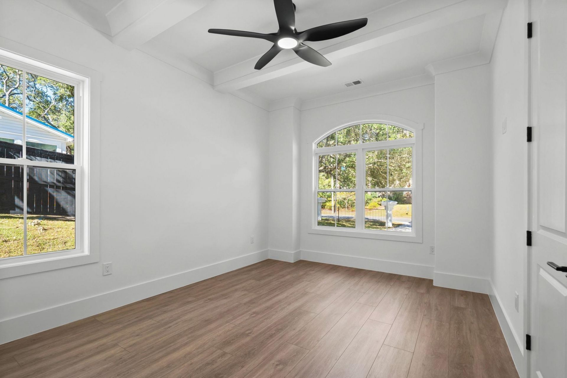 11107 Lee Circle Photo 27