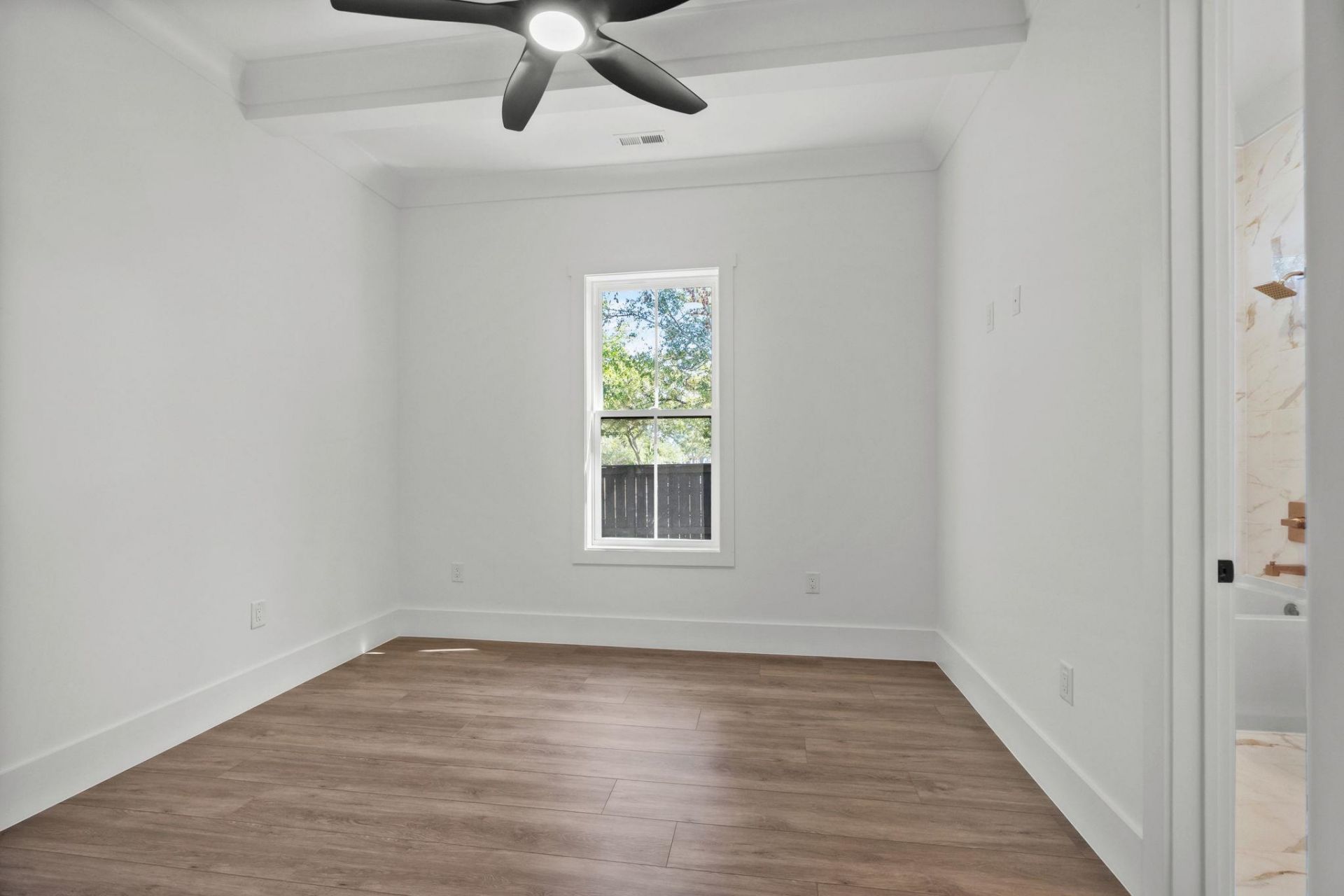 11107 Lee Circle Photo 30