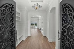 11107 Lee Circle photo 4