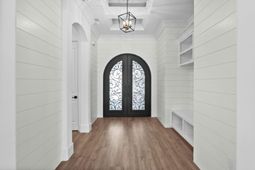 11107 Lee Circle photo 4