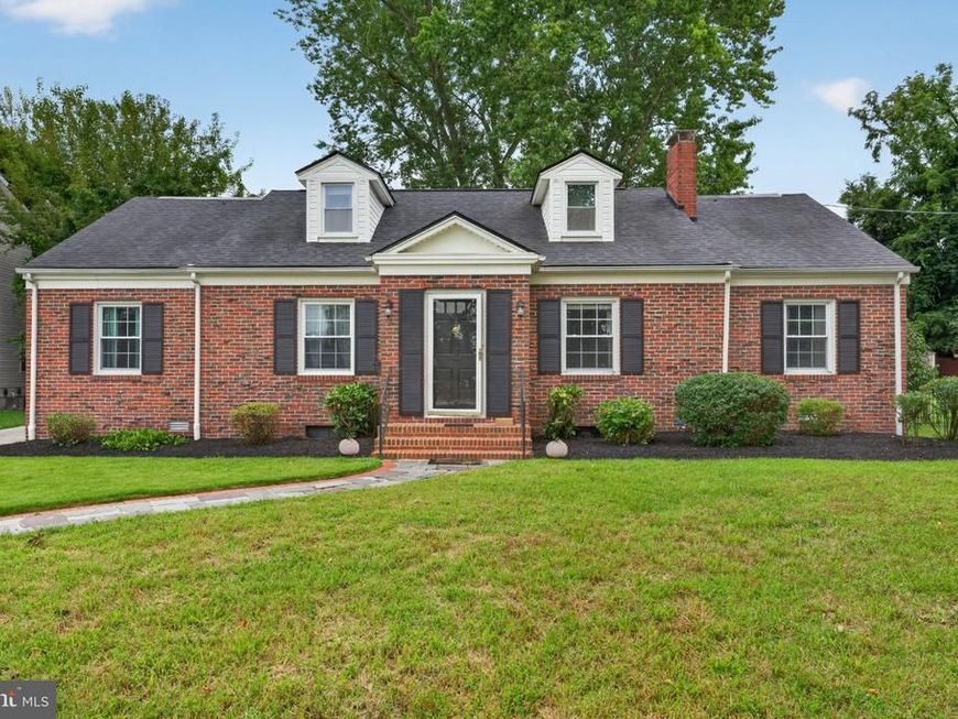 611 Lakeside Drive, Salisbury, MD 21801 Main Photo